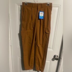 NWT Columbia Omni-Shield Women’s 8 Pleated Jogger Pant